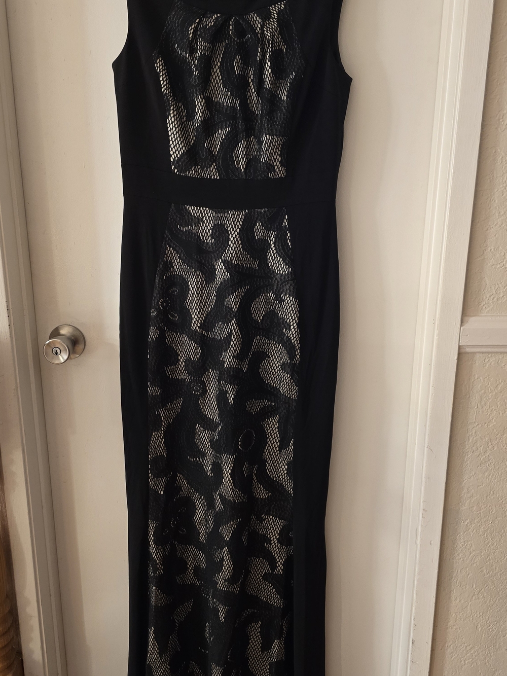 Signature by Sangria Black and Gold Patterned Sheath Dress